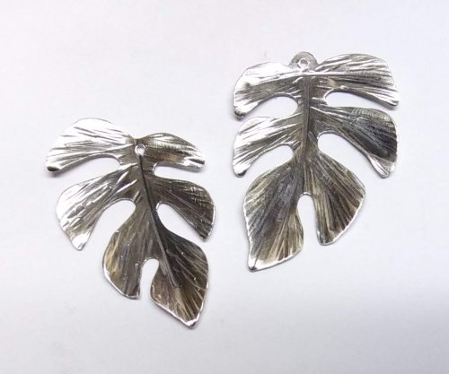 Judy Larson's Tropical Leaf Earrings - , Contemporary Wire Jewelry, Sawing, Saw, Wire Saw, Texturing, tropical leaf earrings